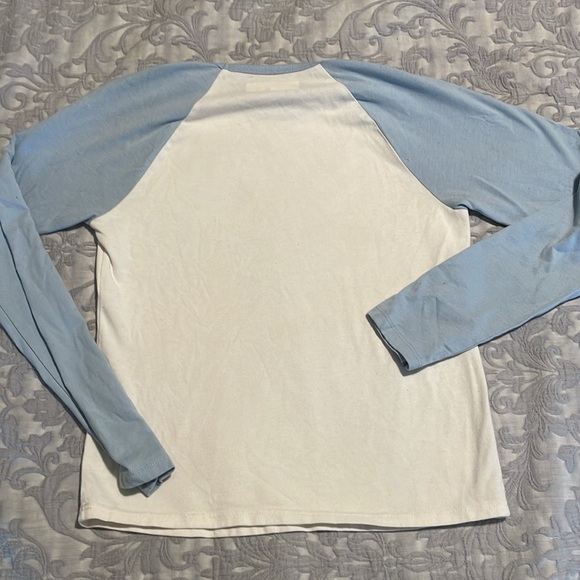 Abercrombie Kids Blue and White T-Shirt - Picture 2 of 3